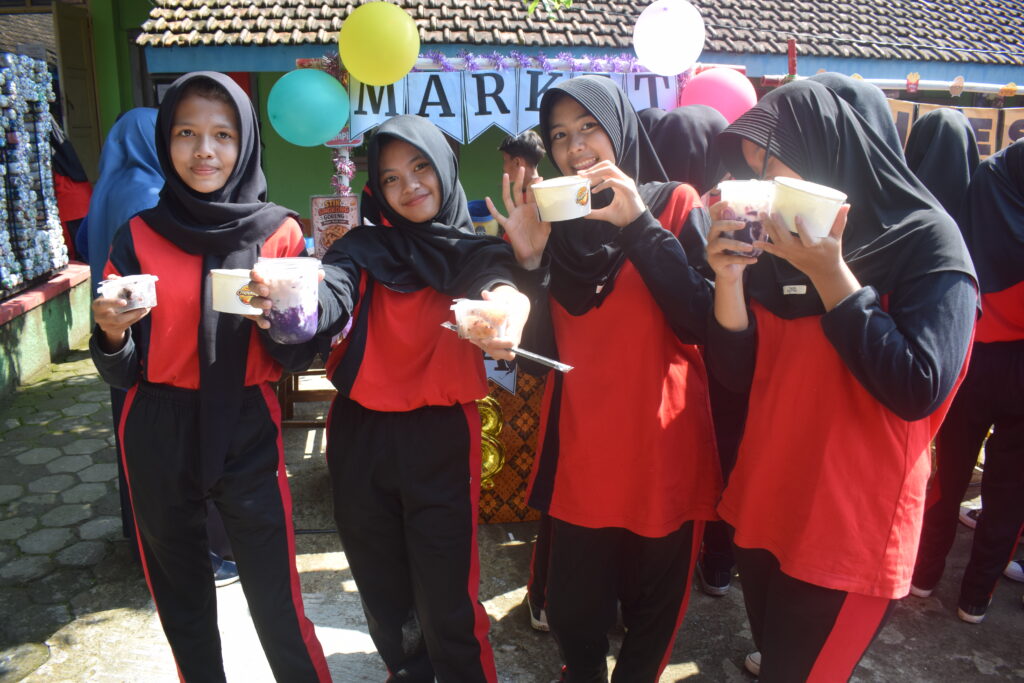 kokurikuler ubi market day 3